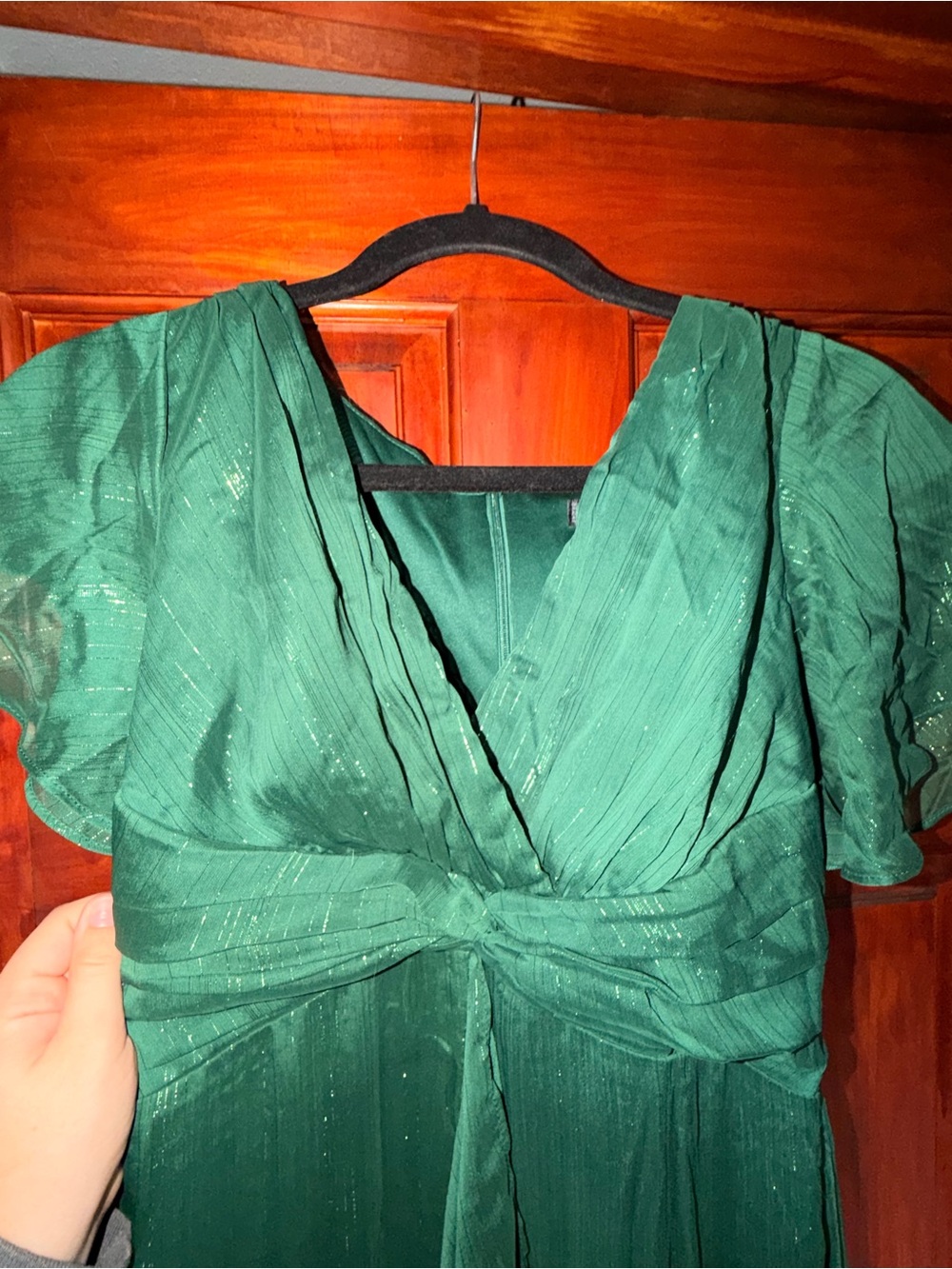 Evergreen Flutter-Sleeve Fairy Dress - Elegant V-Neck - Picture 5 of 6